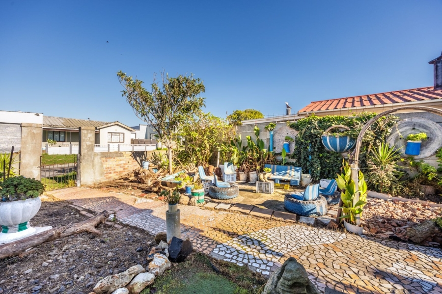 2 Bedroom Property for Sale in Austinville Western Cape